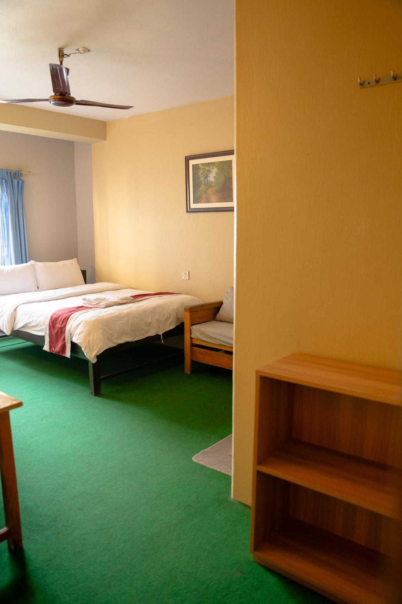 Nepali Cottage Guest House Pokhara Exterior foto