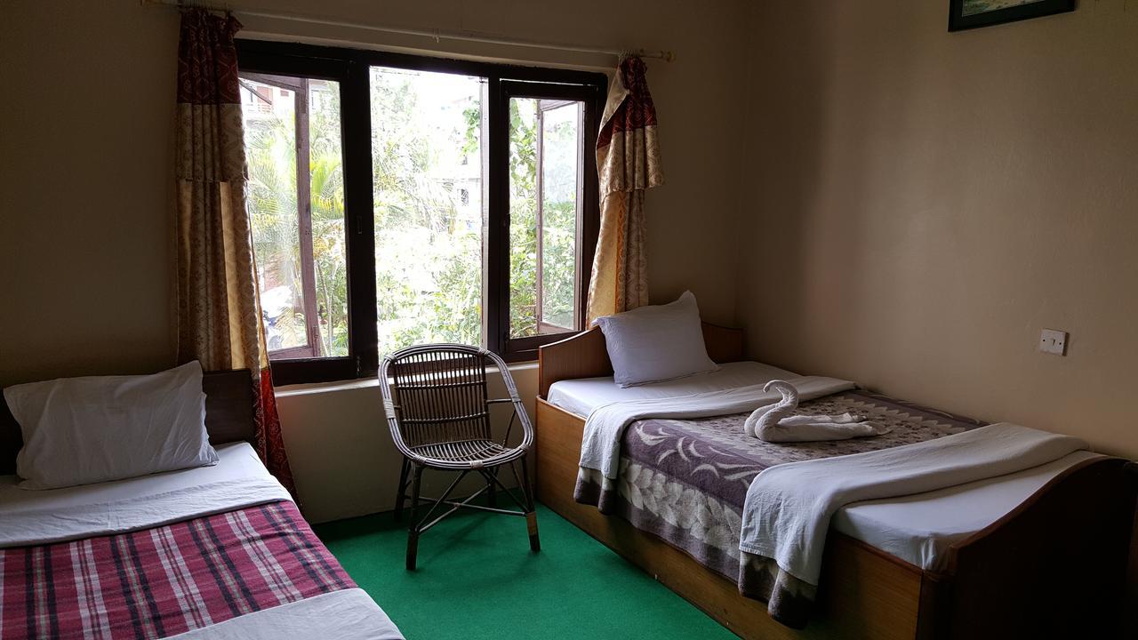 Nepali Cottage Guest House Pokhara Exterior foto
